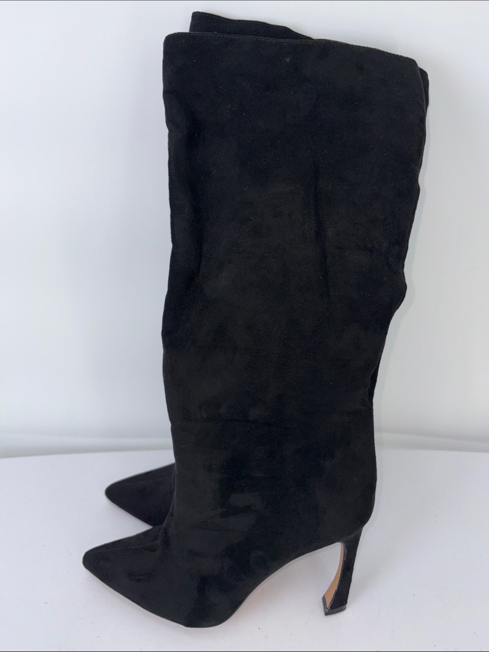 🪡 Express Black tall Pointed Toe Boots w sculptural heels vegan